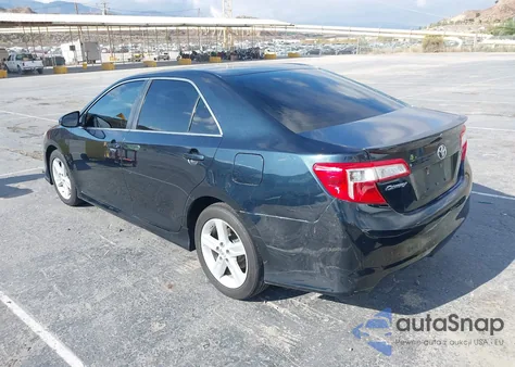2013 Toyota Camry Se z USA, uszkodzony, nr VIN 4T1BF1FK9DU678665